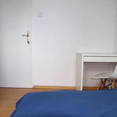 - Ul Czarnieckiego 公寓 *