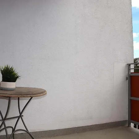 - Ul Czarnieckiego * 弗罗茨瓦夫