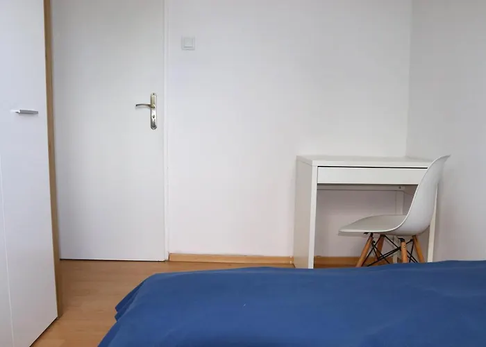 - Ul Czarnieckiego 아파트 *